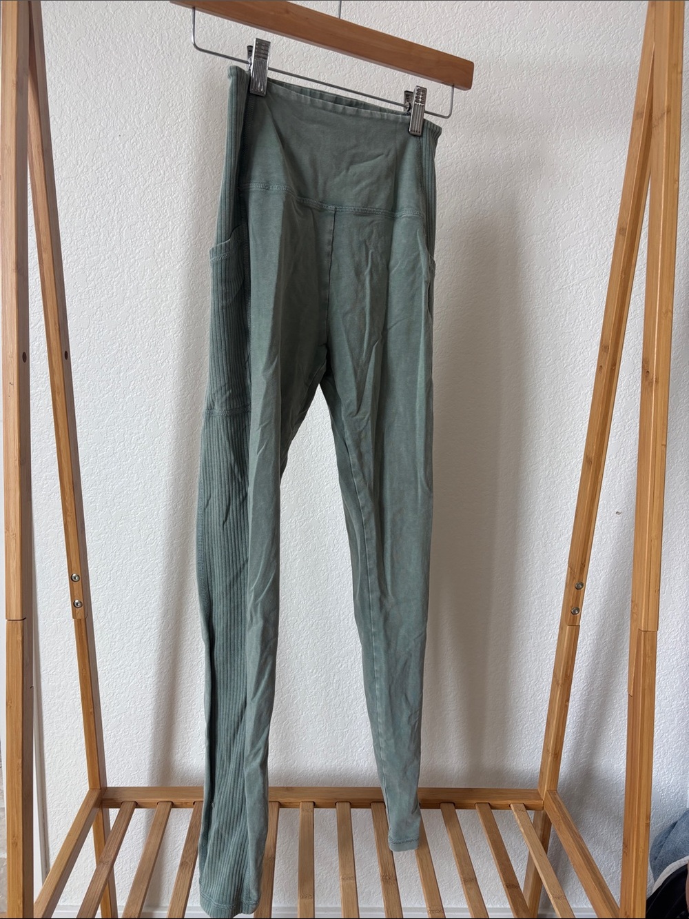 Aerie Offline High-Rise Olive Green Leggings
